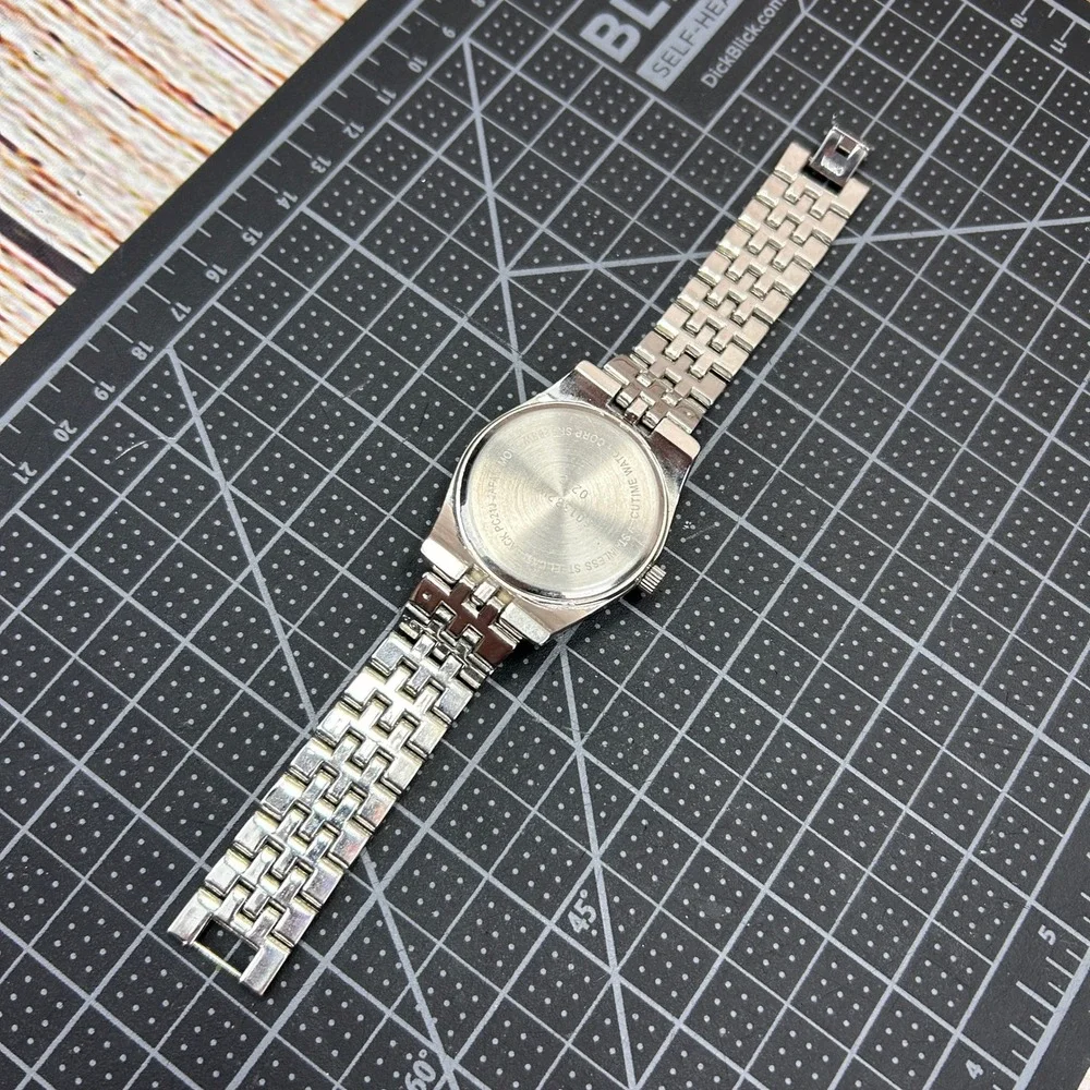 Accutime Mens Silver Tone Watch 601332WM Roman‎ Numeral Fluted Bezel